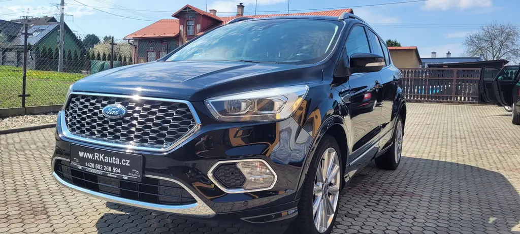Ford Kuga 2,0TDCi 132kW DSG 4x4 Vignale Bi-Xenony